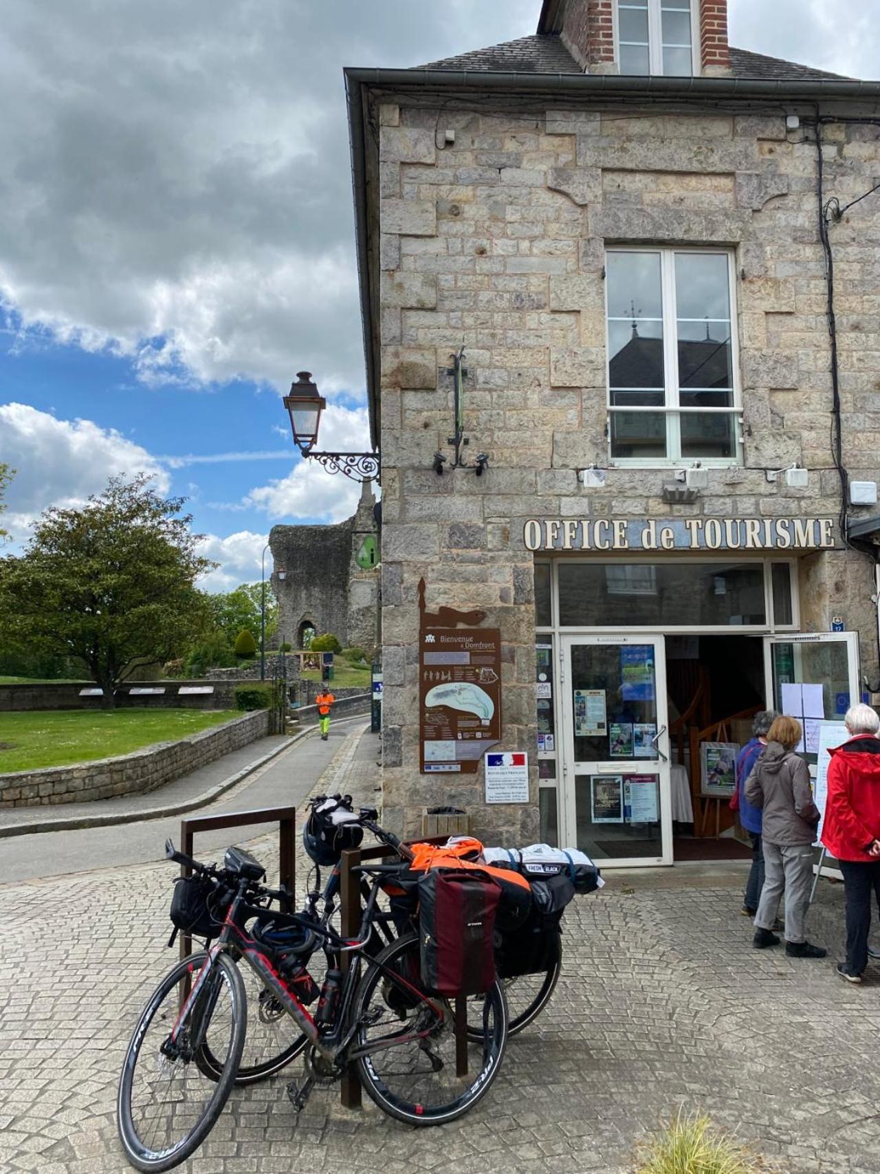 La Maison Sur Les Remparts ดอมฟรองต์ ภายนอก รูปภาพ
