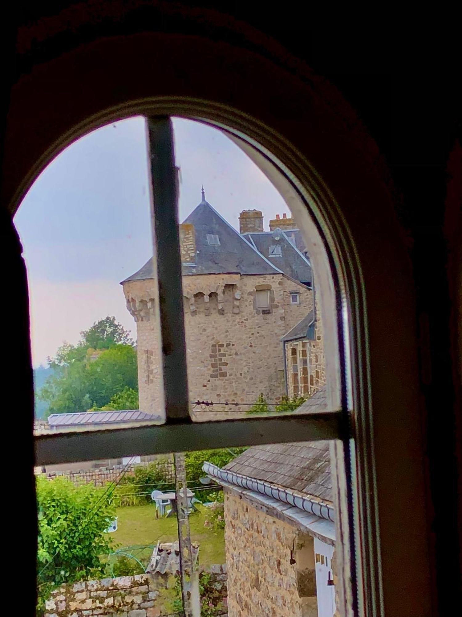 La Maison Sur Les Remparts ดอมฟรองต์ ภายนอก รูปภาพ