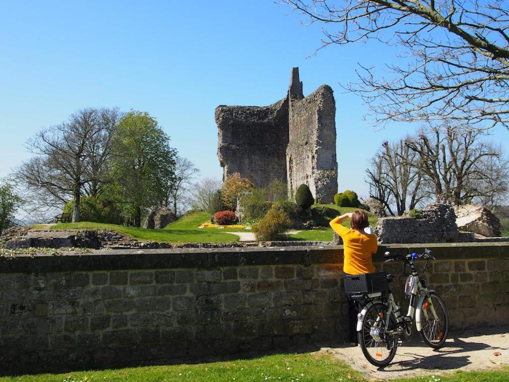La Maison Sur Les Remparts ดอมฟรองต์ ภายนอก รูปภาพ
