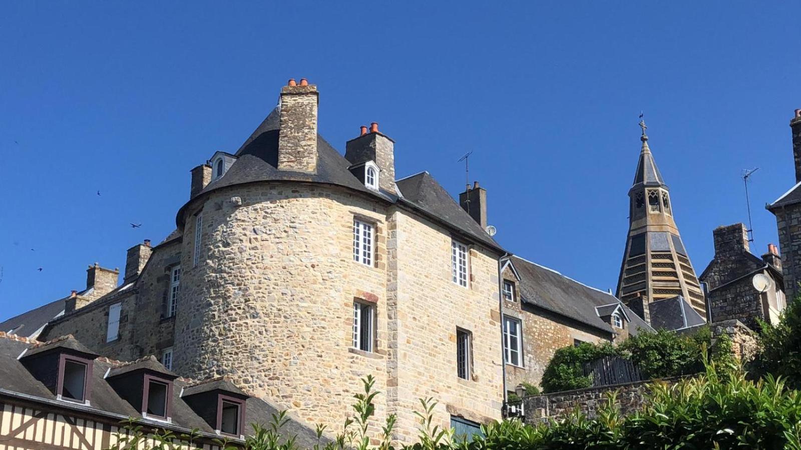La Maison Sur Les Remparts ดอมฟรองต์ ภายนอก รูปภาพ
